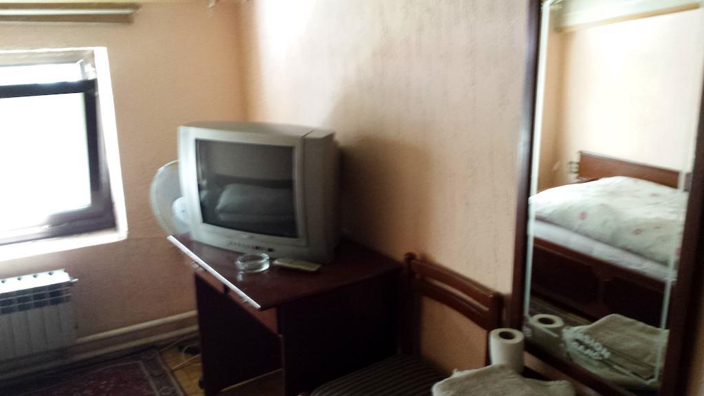 Guest House Gaja نوفي ساد الغرفة الصورة
